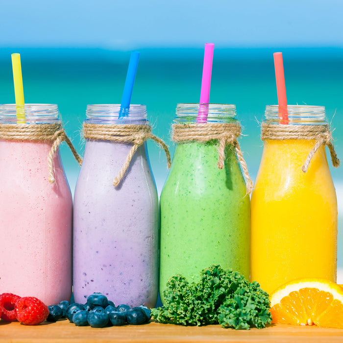 Smoothies in verschiedenen Farben, Glasbild Quadratisch