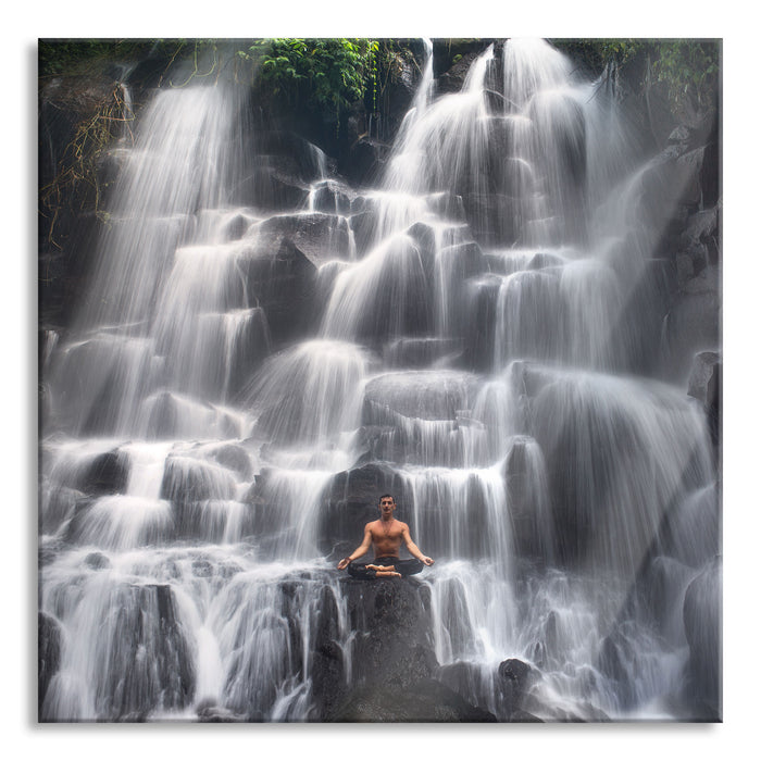 Pixxprint Yoga am Wasserfall in Bali, Glasbild Quadratisch