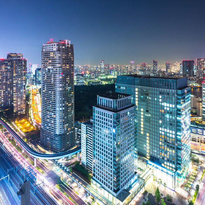 Moderne Architektur in Tokio, Glasbild Quadratisch