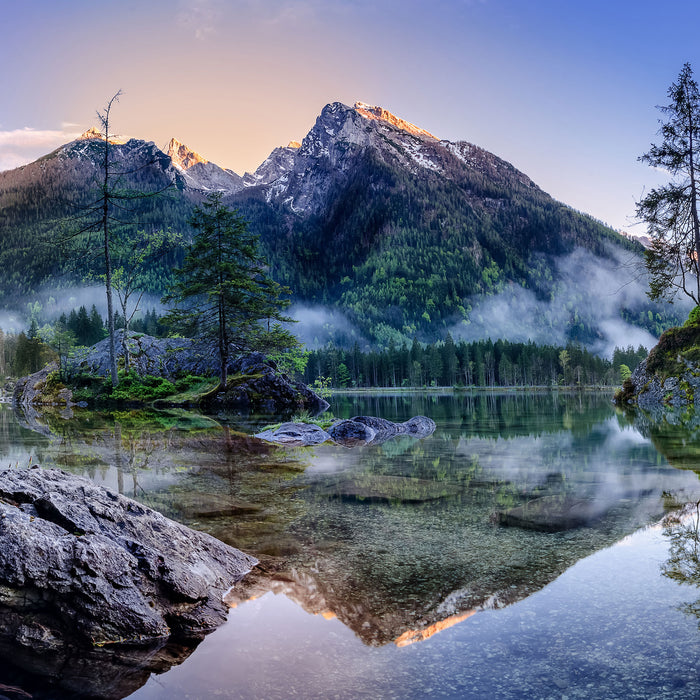 Sonnenaufgang am Hintersee, Glasbild Quadratisch