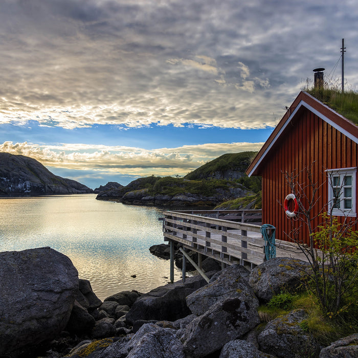 Sonnenaufgang am Fjord Norwegens, Glasbild Quadratisch