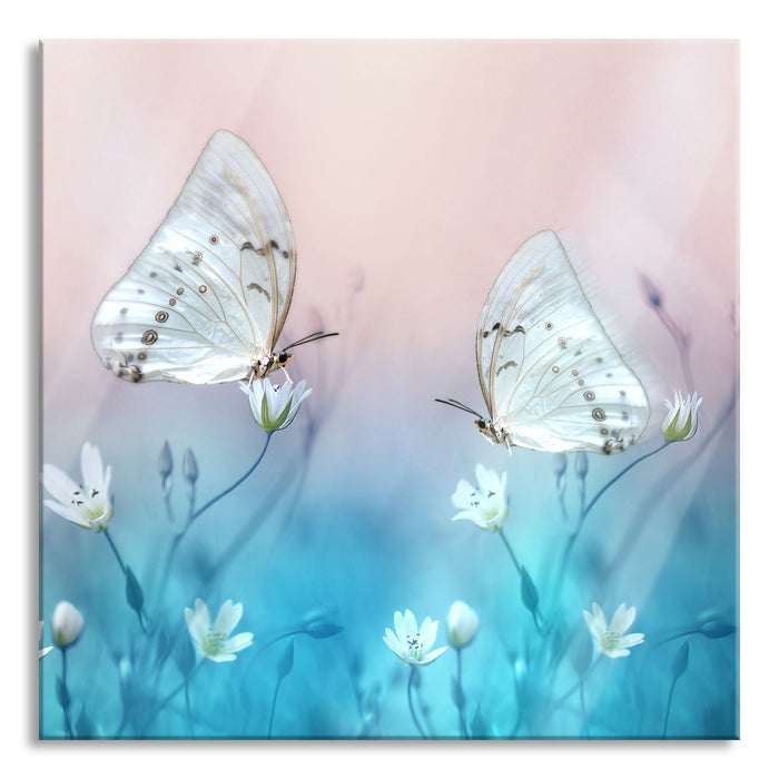 Schmetterling auf kleinen Blumen, Glasbild Quadratisch