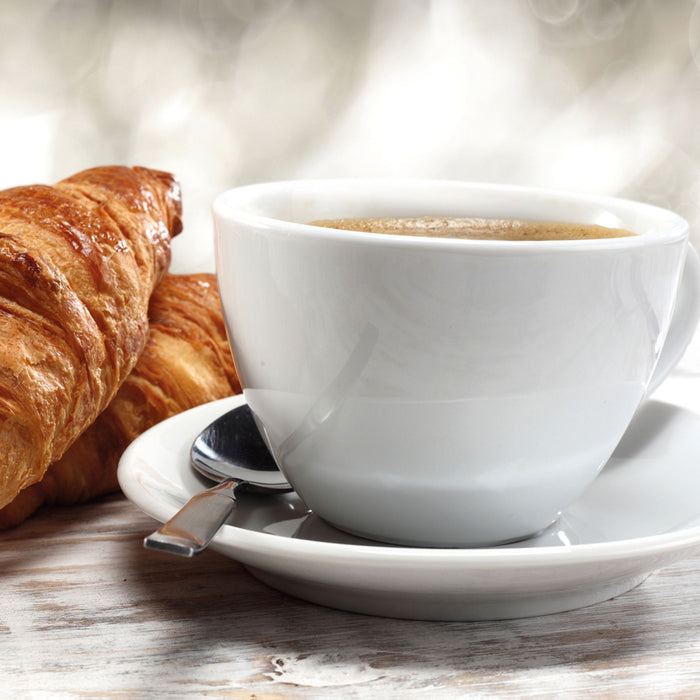 Frisches Croissant und Kaffee, Glasbild Quadratisch