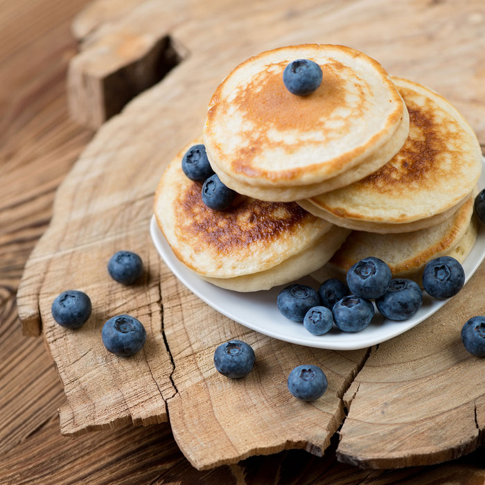 Pancakes mit Blaubeeren, Glasbild Quadratisch