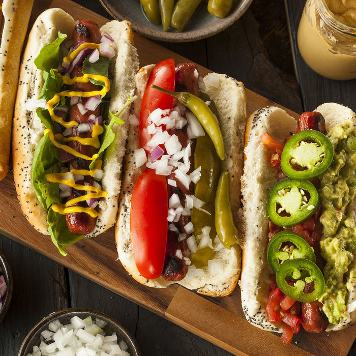 Amerikanische Hotdogs, Glasbild Quadratisch