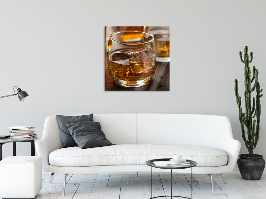 Goldgelber Whiskey, Glasbild Quadratisch