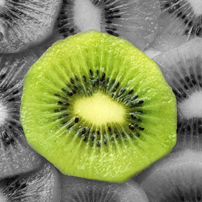 saftige Kiwi Scheiben, Glasbild Quadratisch