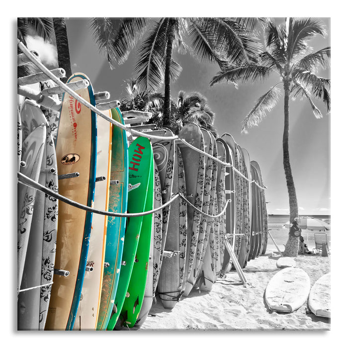 Pixxprint bunter Surfboards am Strand, Glasbild Quadratisch