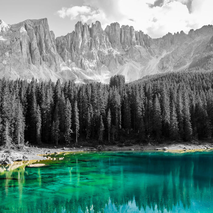 schöner klarer Bergsee, Glasbild Quadratisch