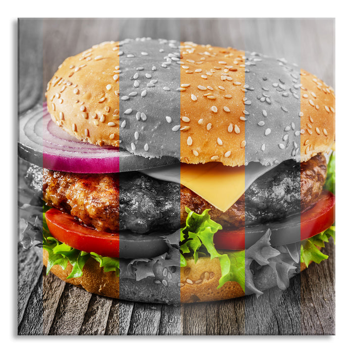 Saftiger Cheeseburger, Glasbild Quadratisch