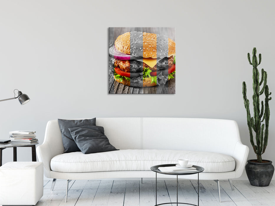 Saftiger Cheeseburger, Glasbild Quadratisch