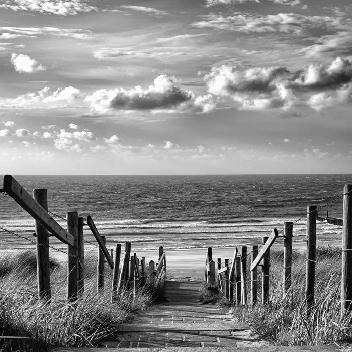 Weg zum Strand am Meer, Glasbild Quadratisch