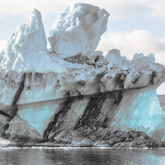 gigantischer Eisberg, Glasbild Quadratisch