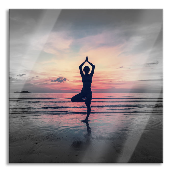 Pixxprint Yoga am Strand, Glasbild Quadratisch