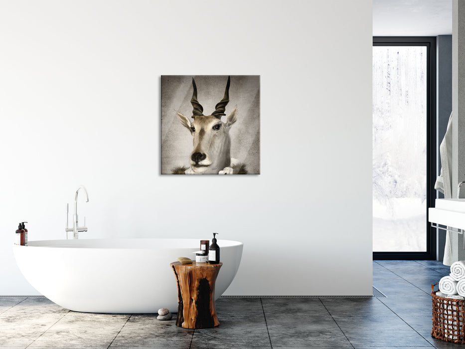 Antilopenkopf mit Menschenkörper, Glasbild Quadratisch