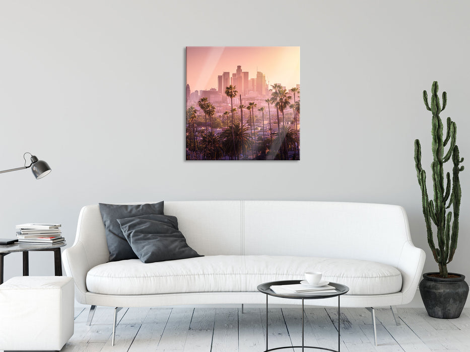 Palmen vor Skyline von Los Angeles, Glasbild Quadratisch