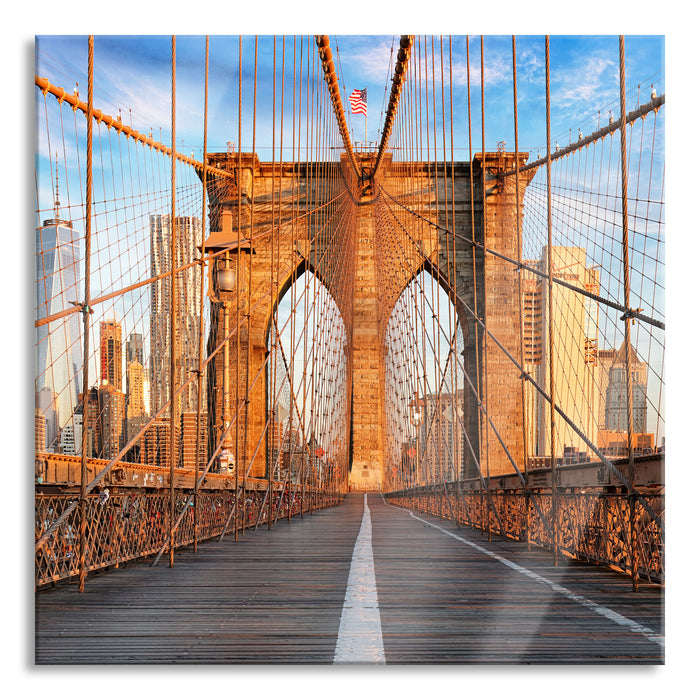 Leere Brooklyn Bridge in New York City, Glasbild Quadratisch
