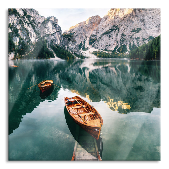 Pixxprint Bootsteg am Pragser Wildsee, Glasbild Quadratisch