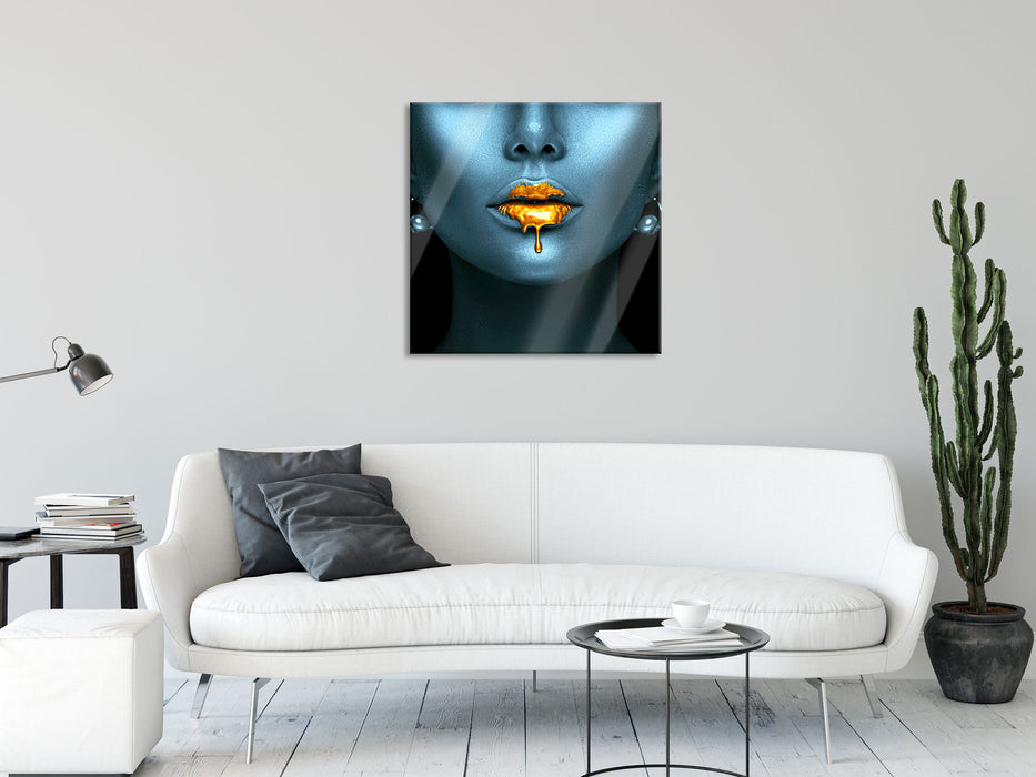 Frauenmund mit goldenem Gloss, Glasbild Quadratisch