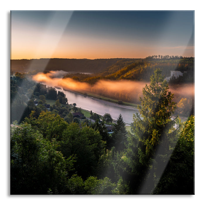 Nebel über Fluss bei Sonnenaufgang, Glasbild Quadratisch