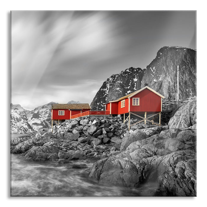 Einsames rotes Haus am Meer in Norwegen B&W Detail, Glasbild Quadratisch