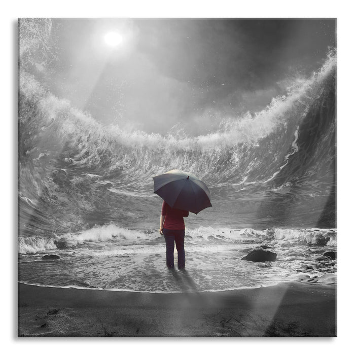 Hohe Wellen um Menschen mit Regenschirm B&W Detail, Glasbild Quadratisch