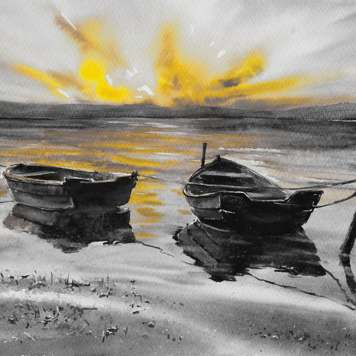 Zwei angeleinte Boote bei Sonnenuntergang B&W Detail, Glasbild Quadratisch