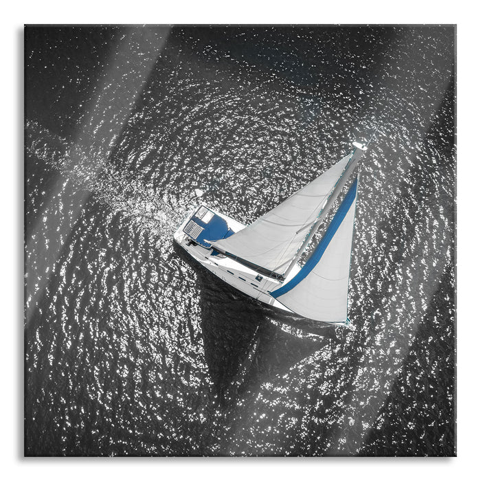 Einsames Segelboot auf dem Meer B&W Detail, Glasbild Quadratisch