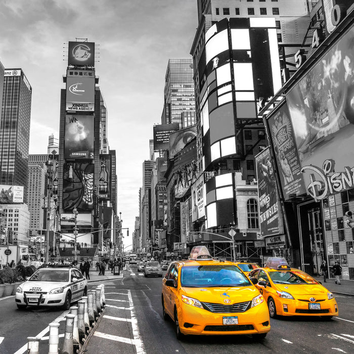 Times Square in new York City B&W Detail, Glasbild Quadratisch