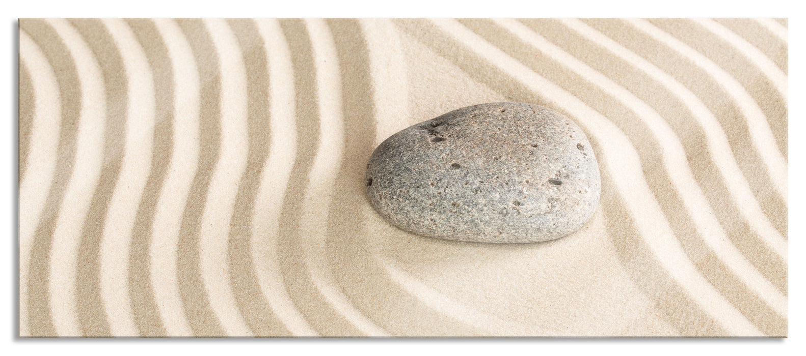 Steine in Sand mit Muster, Glasbild Panorama