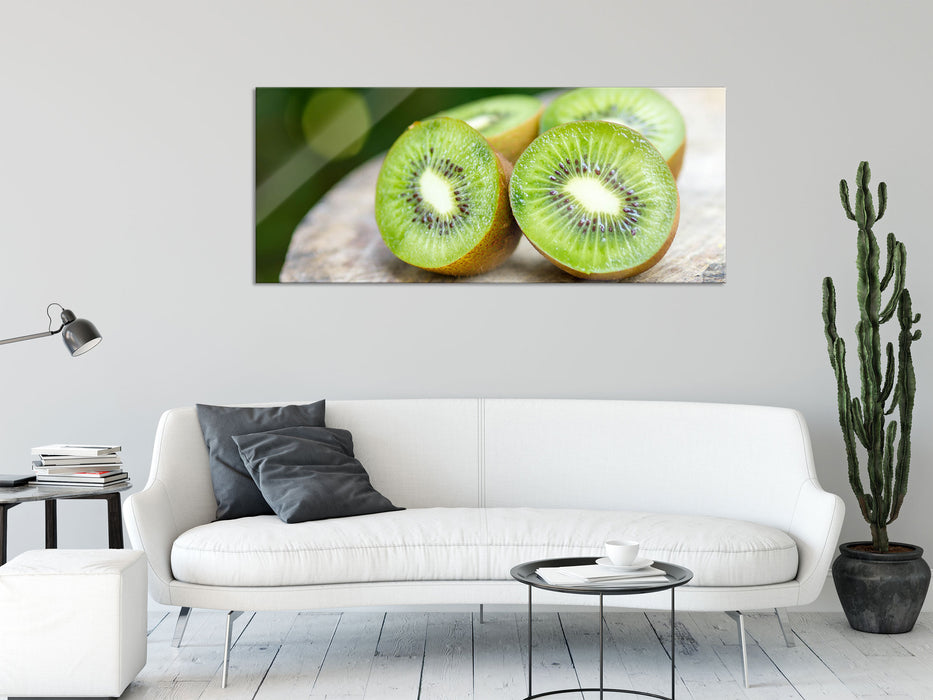 Leckere aufgeschnittene Kiwis, Glasbild Panorama