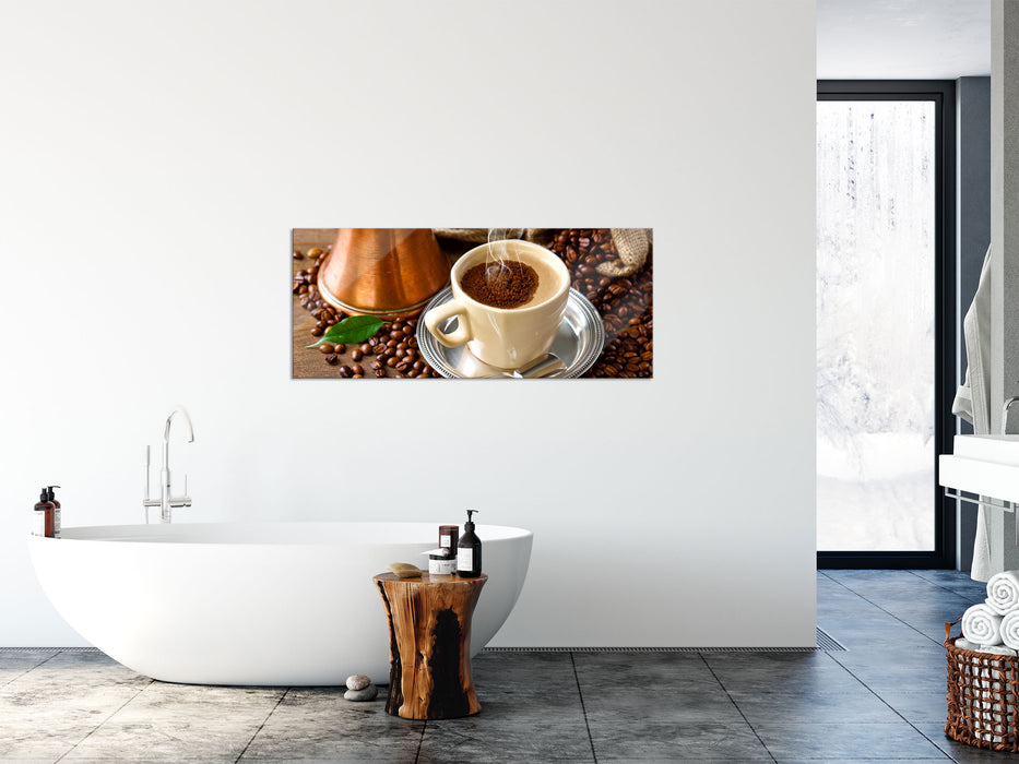 Frisch Kaffee mit Kaffeebohnen, Glasbild Panorama