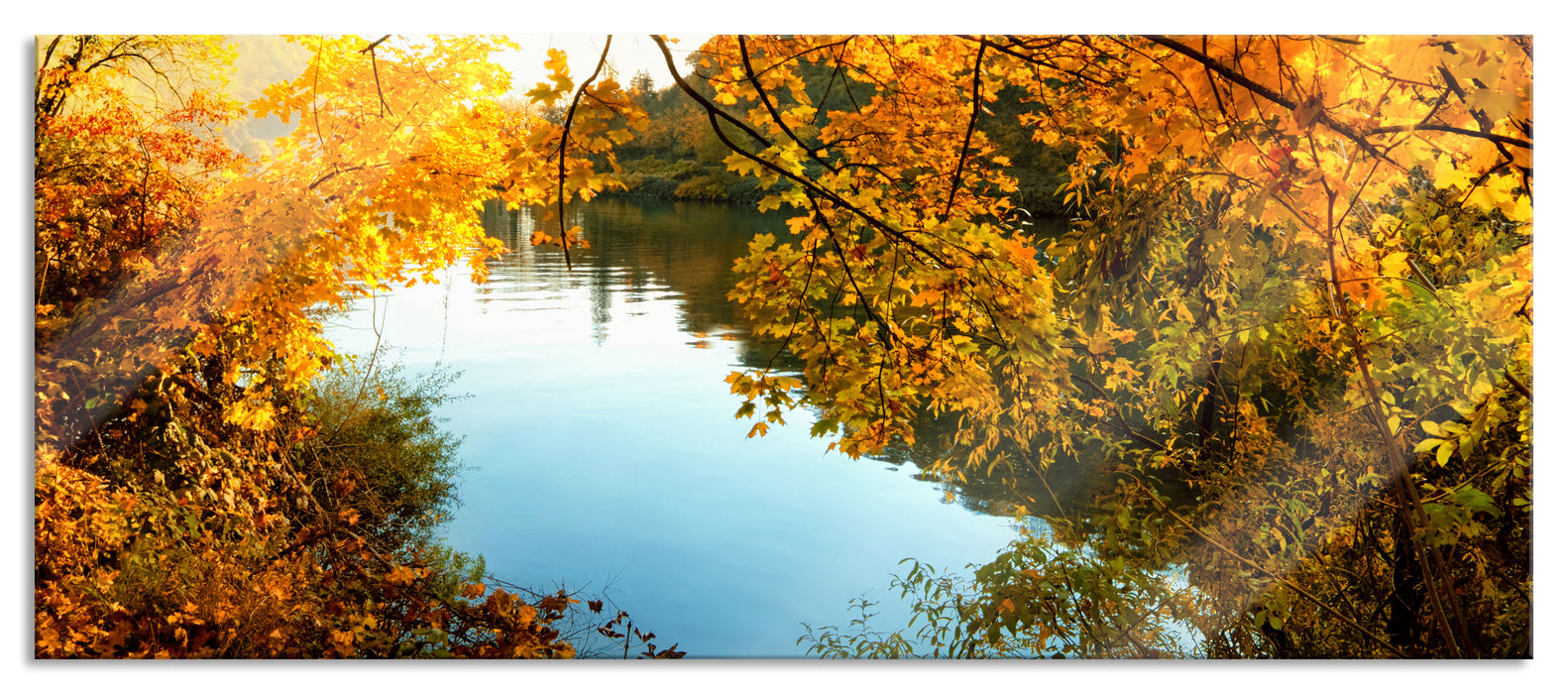 Landschaft mit See und Bäumen, Glasbild Panorama