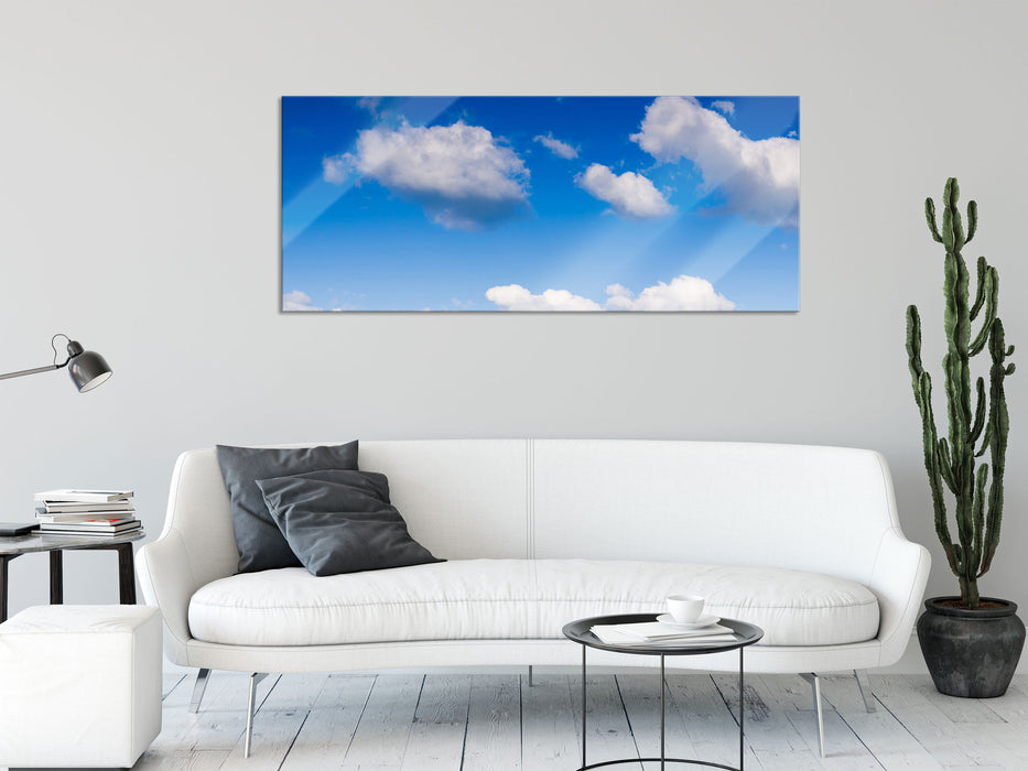 Wolken am blauen Himmel, Glasbild Panorama