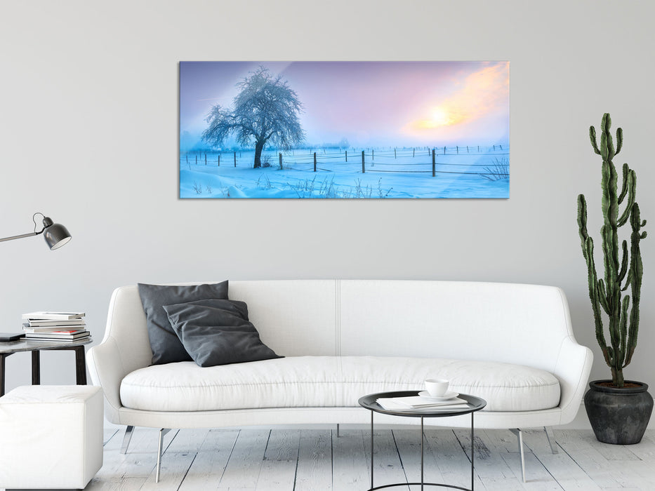 Baum in Winterlandschaft, Glasbild Panorama