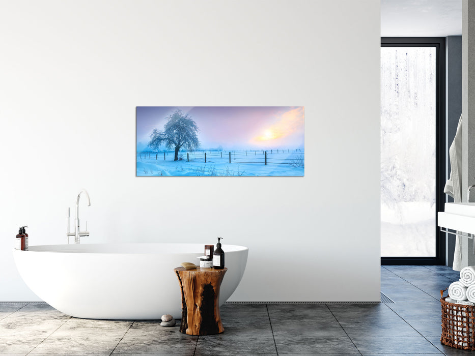 Baum in Winterlandschaft, Glasbild Panorama