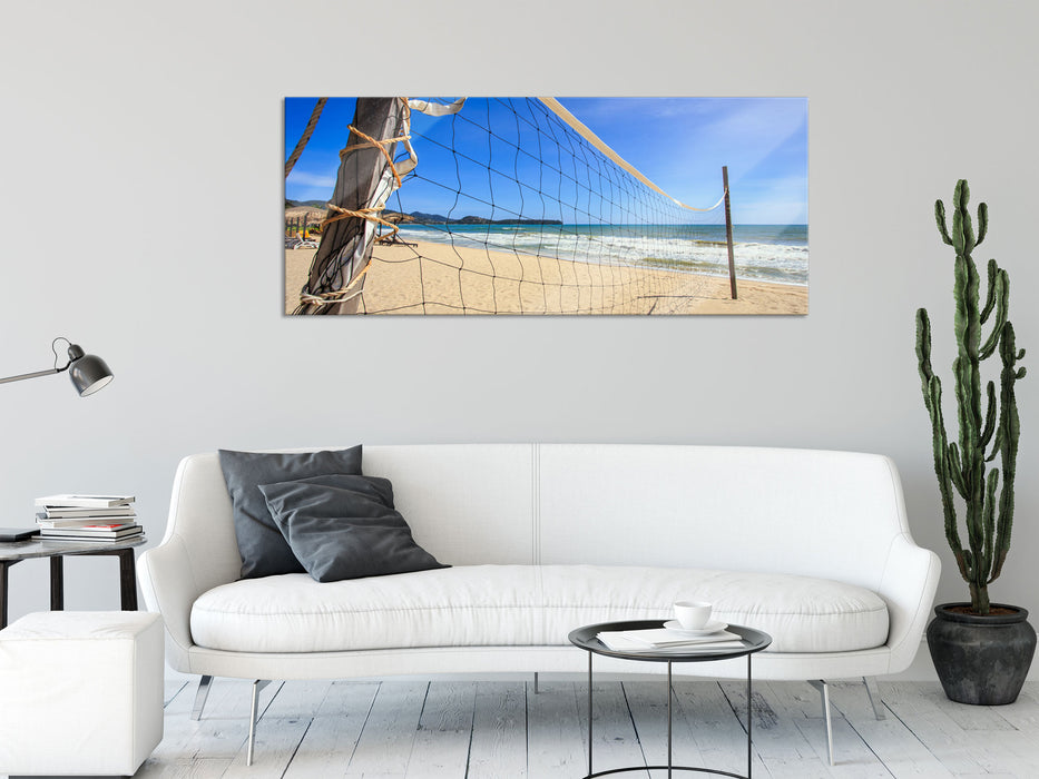 Volleyballnetz am Strand, Glasbild Panorama