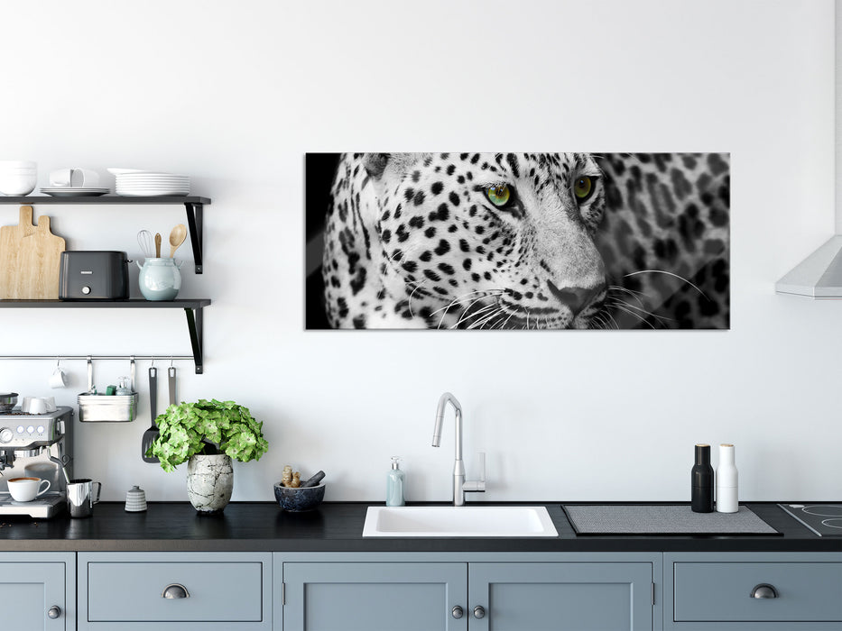 Dark Leopard mit grünen Augen, Glasbild Panorama