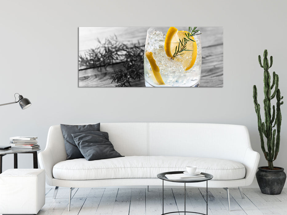 Drink mit Zitrone und Rosmarin, Glasbild Panorama
