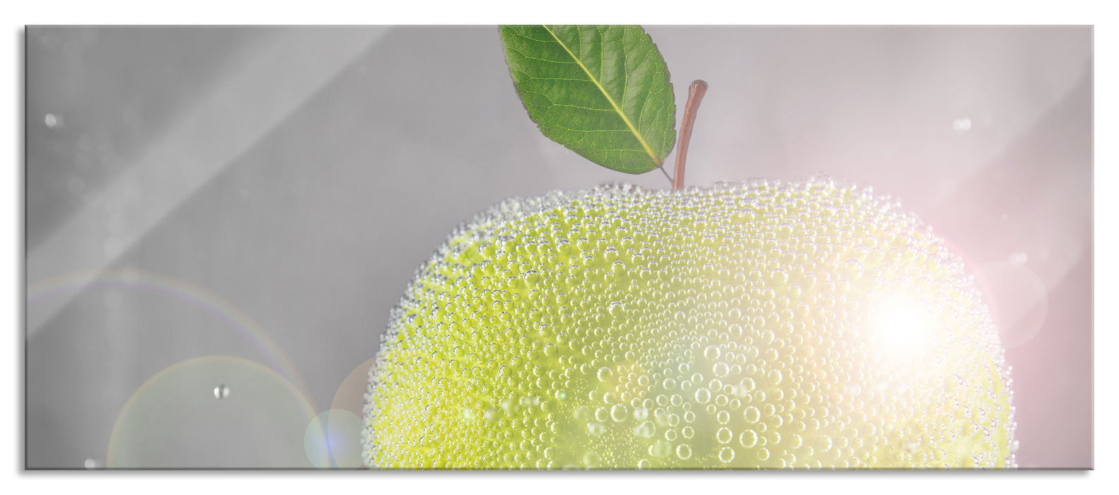 Apfel mit Wasserperlen, Glasbild Panorama