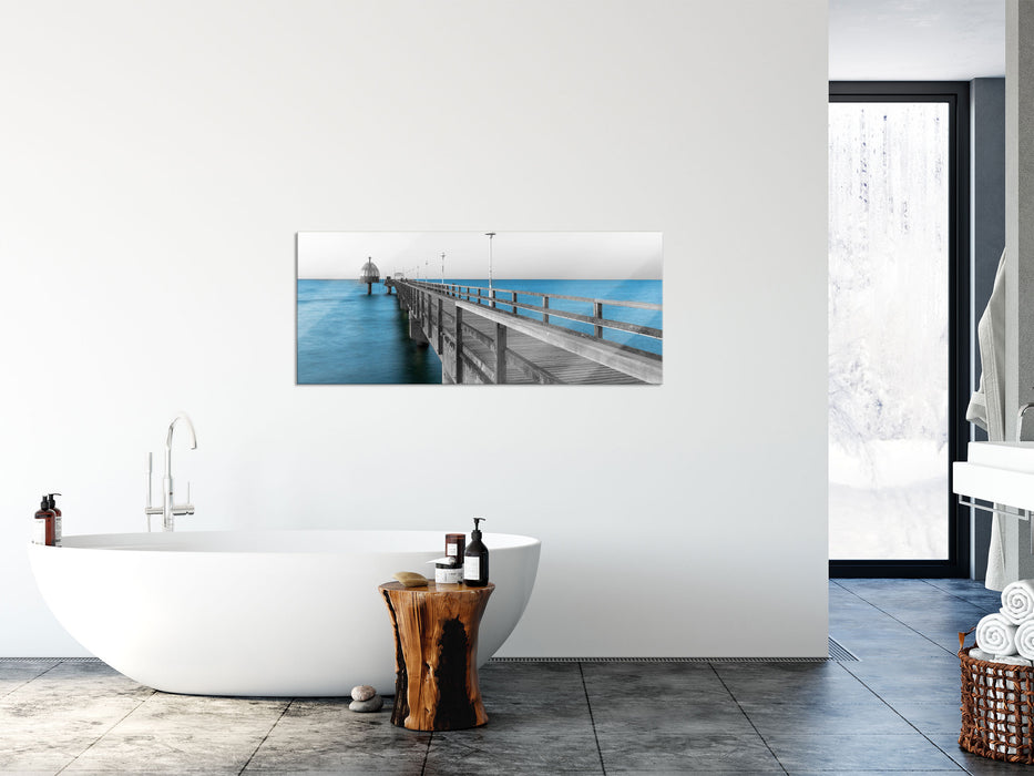 Langer Pier Steg ins Meer, Glasbild Panorama