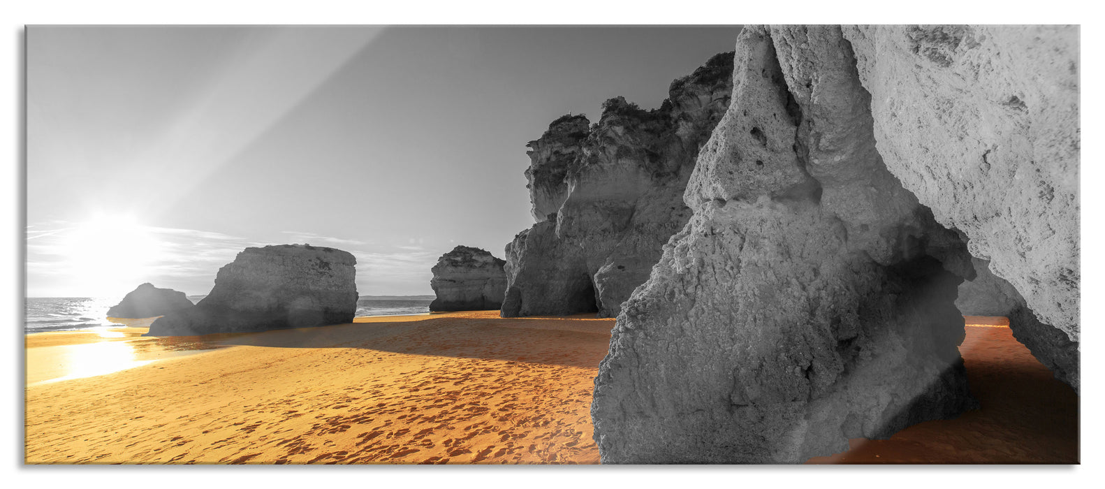 Pixxprint Riesige Felsen am Strand, Glasbild Panorama