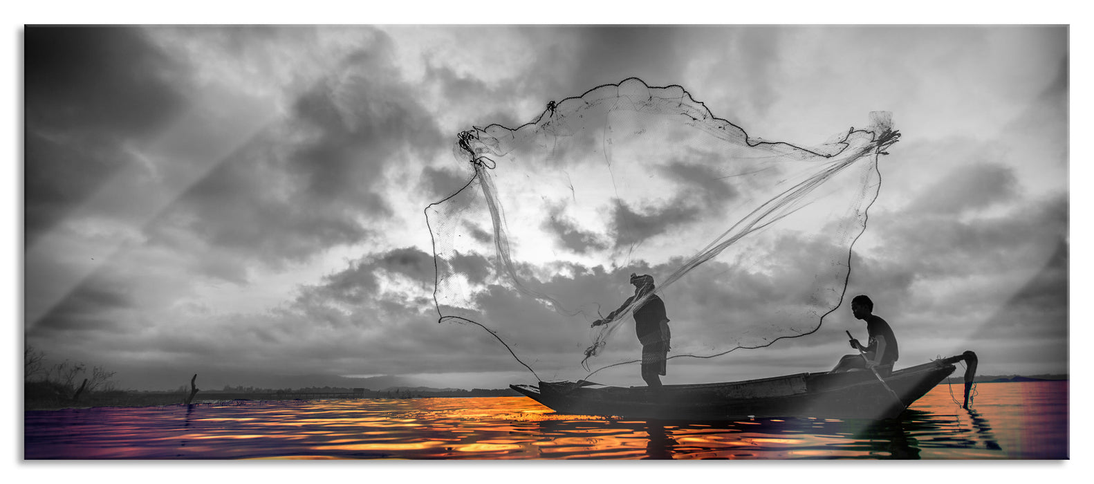 Pixxprint Angler mit großem Fangnetz, Glasbild Panorama