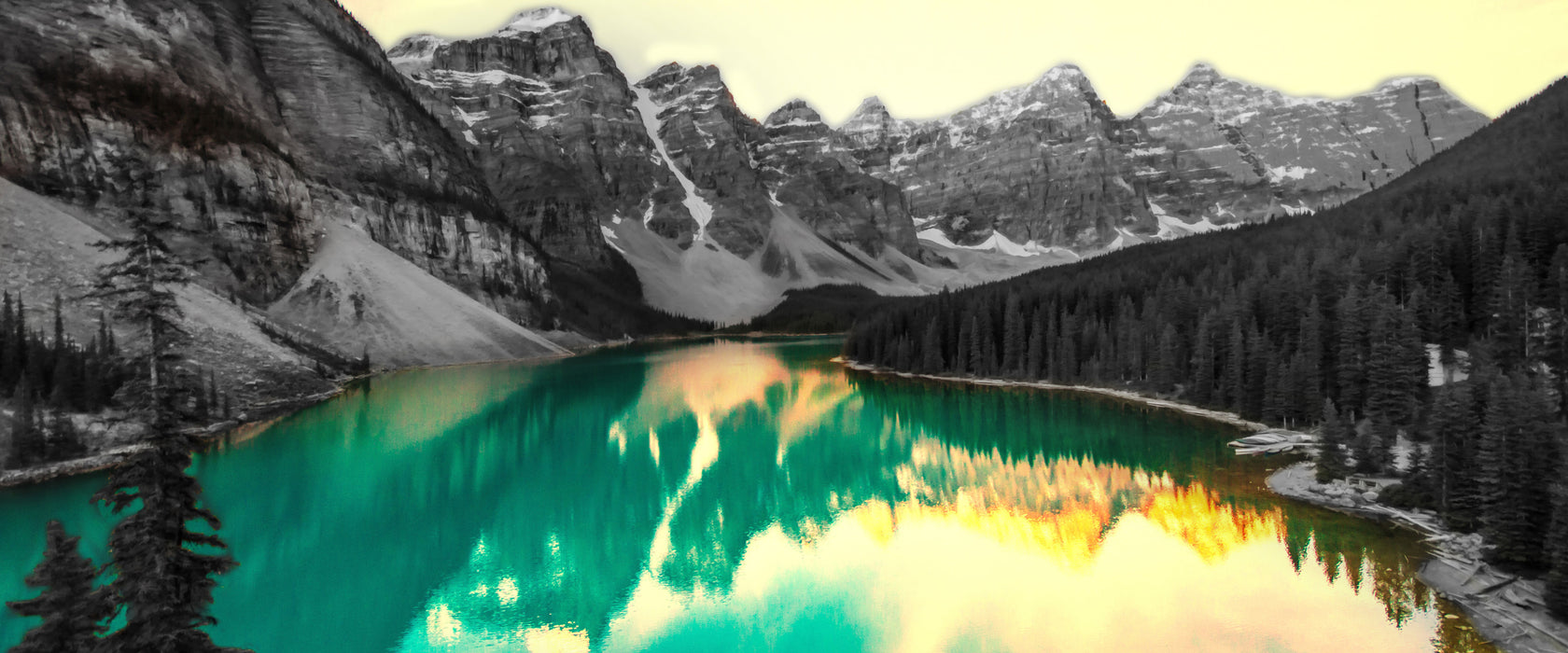 Moraine Lake in Canada, Glasbild Panorama