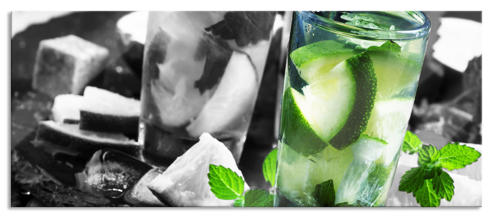 Pixxprint Caipirinhacocktails auf Tablett, Glasbild Panorama