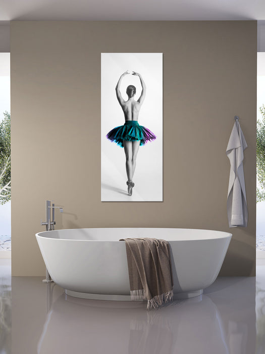 anmutige Ballerina im Tütü, Glasbild Panorama