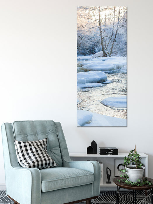 Bach in Winterlandschaft, Glasbild Panorama