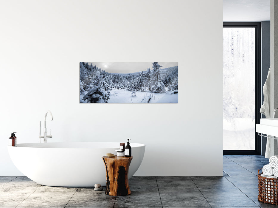 Wald im verschneiten Winter, Glasbild Panorama