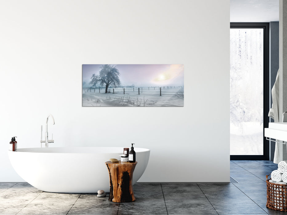 Baum in Winterlandschaft, Glasbild Panorama