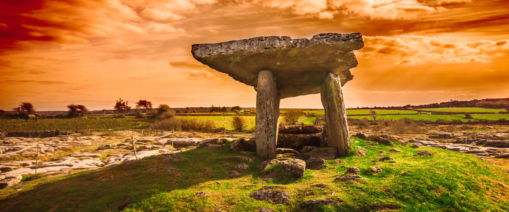 Burren bei Sonnenuntergang, Glasbild Panorama